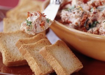 Tomato and Basil Chèvre Spread