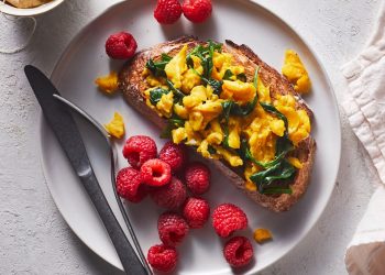 Spinach & Egg Scramble with Raspberries